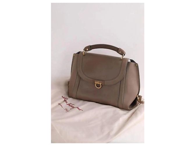 Salvatore Ferragamo Borsa beige - vista 6