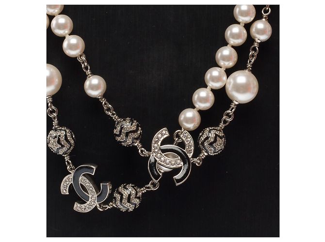 Gioielli CHANEL CC in Perla Bianca - 103521 Bianco - vista 5