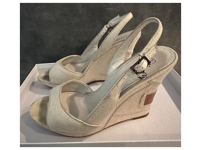 Sandali con zeppa Guess by Marciano in tela beige - vista 2