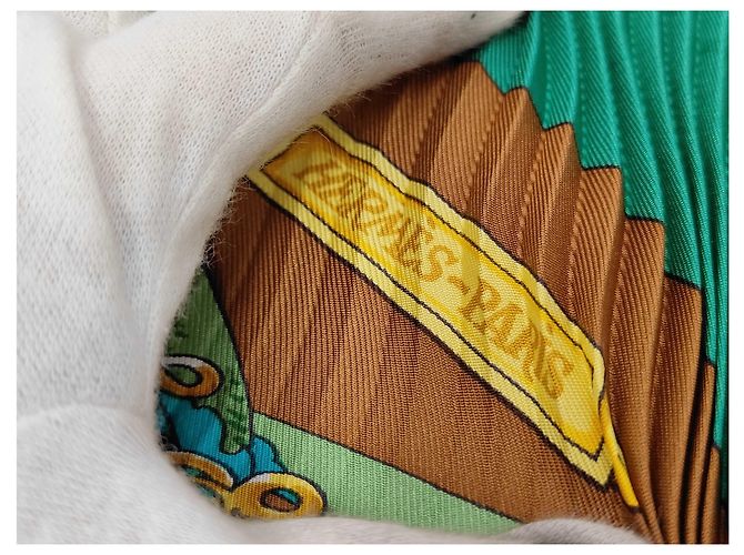 Pañuelos de seda Triangle Hermès Multicolor - vista 5