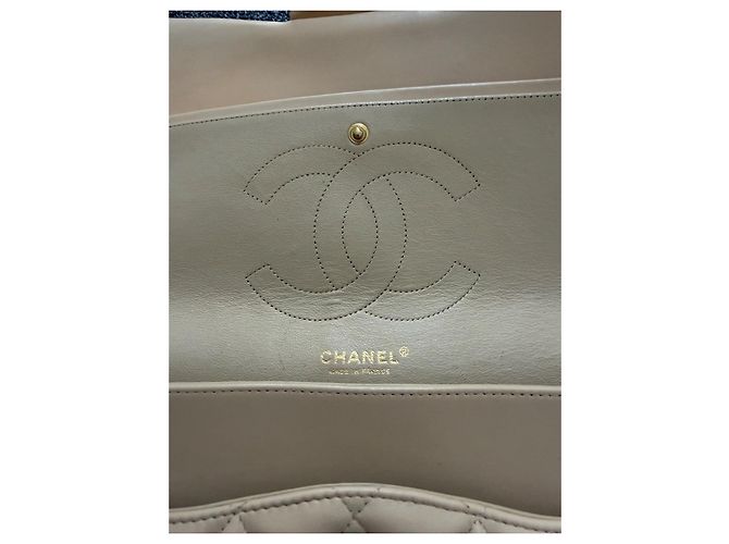 Chanel Borsa Classica Medium Beige in Agnello - vista 3