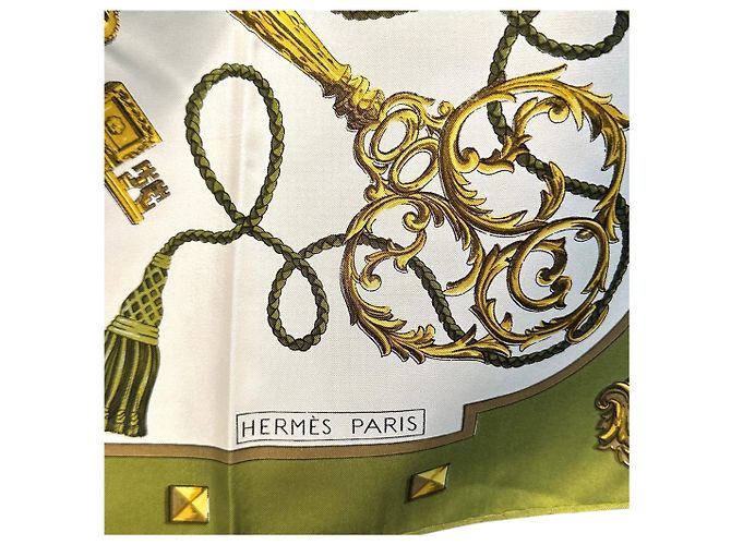 Silk In Foulard in seta vintage Hermès Paris Les Cles 1965 di Cathy Latham Verde - vista 3