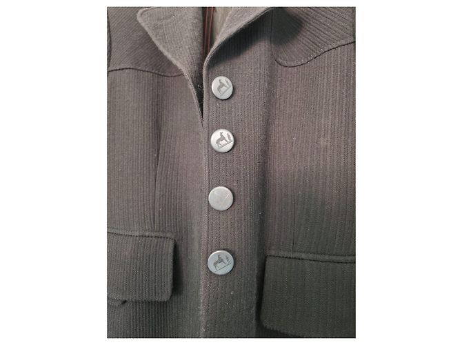 Hermès Jacke aus schwarzer Wolle mit grünem Samtkragen - Ansicht 6