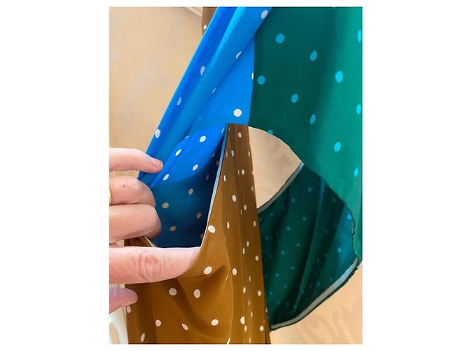 Diane Von Furstenberg Vestido Maxi de Seda com Bolinhas Marrom Azul Verde - vista 5