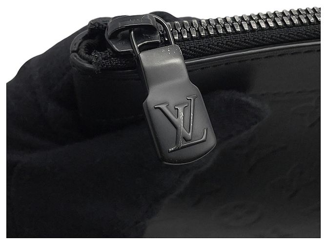 Pochette Louis Vuitton Monogram Shadow Discovery Clutch Bag Nero - vista 10