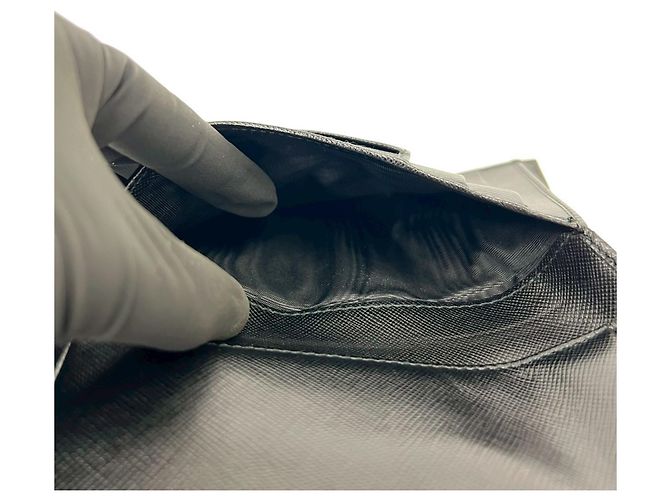 Portafoglio trilobato in nylon Tessuto con logo triangolo Prada e finiture in pelle Nero - vista 9