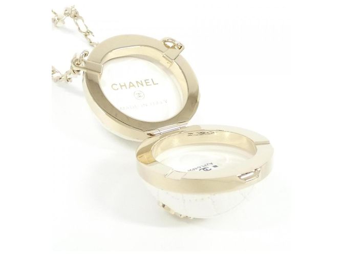 Charm per borsa Chanel AP4945 Bianco D'oro - vista 4