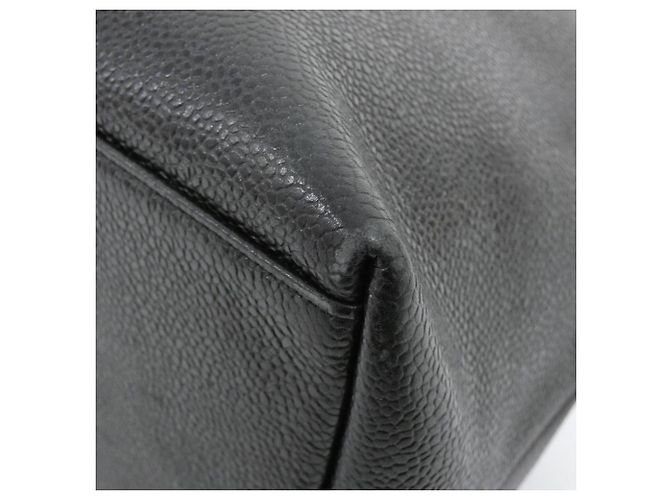 Borsa a tracolla Chanel in pelle di vitello martellata nera Nero - vista 3