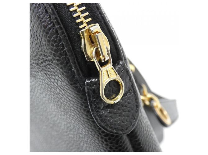 Borsa a tracolla Chanel in pelle di vitello martellata nera Nero - vista 5