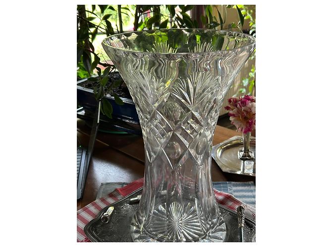 Autre Marque Cristaux de France Geometric Cut Crystal Vase White - view 2
