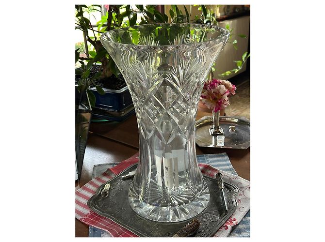 Autre Marque Cristaux de France Geometric Cut Crystal Vase White - view 6
