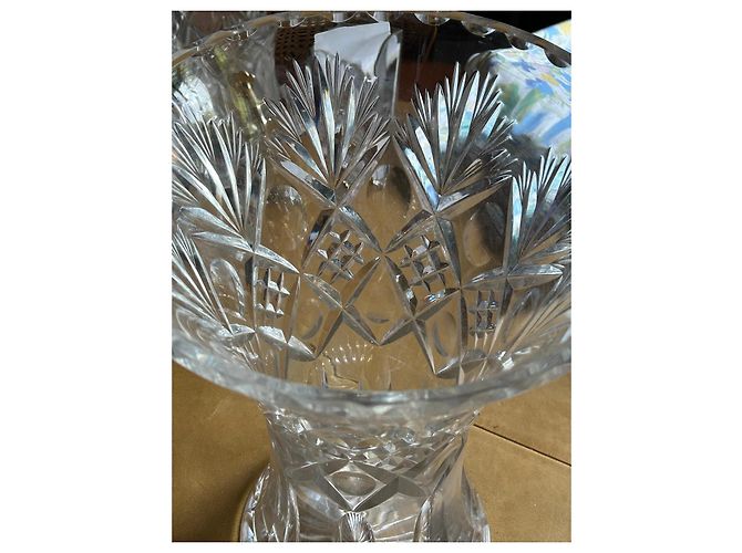 Autre Marque Cristaux de France Geometric Cut Crystal Vase White - view 7