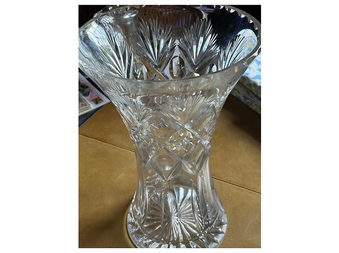 Autre Marque Cristaux de France Geometric Cut Crystal Vase White - view 9