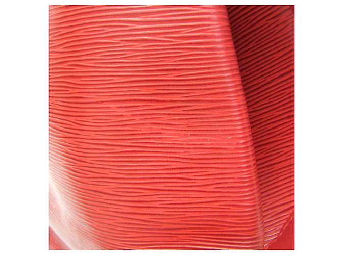 Borsa a Spalla Louis Vuitton Epi Petit Noe Rosso - vista 8