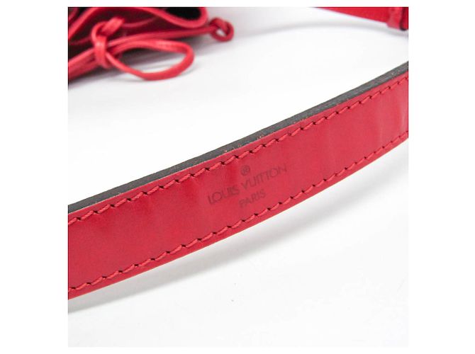 Borsa a Spalla Louis Vuitton Epi Petit Noe M44107 in Rosso Castilian - vista 12