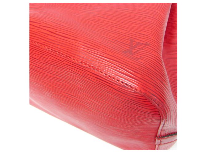 Borsa a Spalla Louis Vuitton Epi Petit Noe M44107 in Rosso Castilian - vista 6