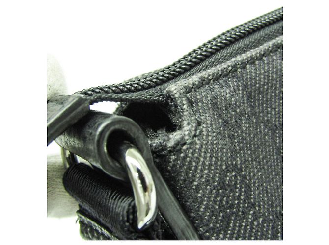 Borsa a tracolla Gucci GG Canvas Nero - vista 7