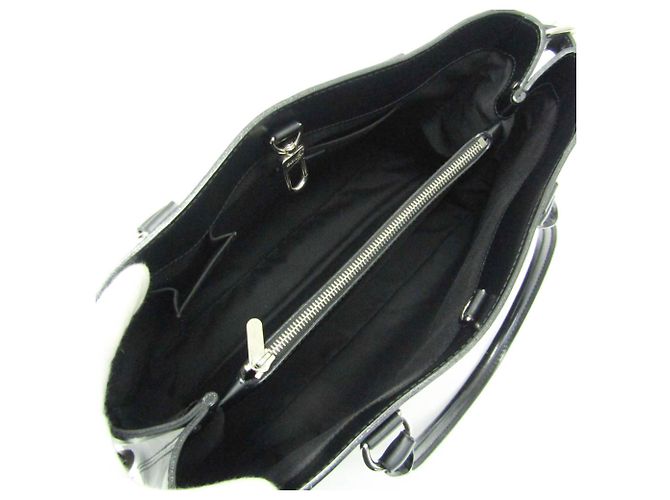 Borsa Louis Vuitton Epi Passy GM in Noir Nero - vista 3