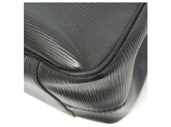 Borsa Louis Vuitton Epi Passy GM in Noir Nero - vista 5