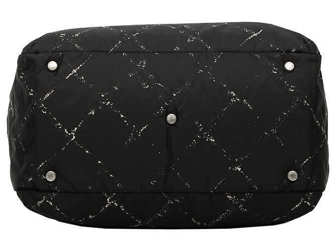 Borsa in nylon Chanel Black Old Travel Line Nero - vista 3