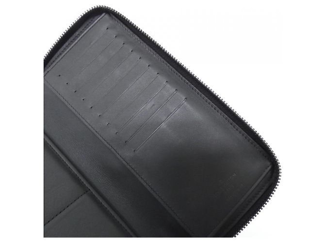 Carteira Zippy em Taurillon Monogram Louis Vuitton Preto - vista 8