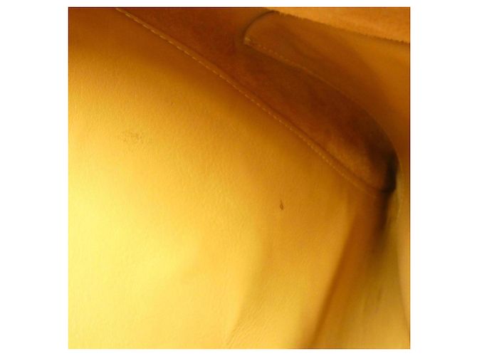 Loewe Yellow Leather Shoulder Bag - view 10