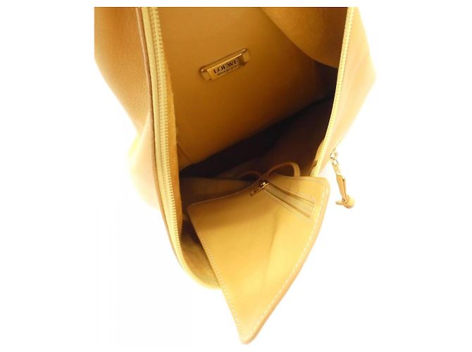 Loewe Yellow Leather Shoulder Bag - view 9
