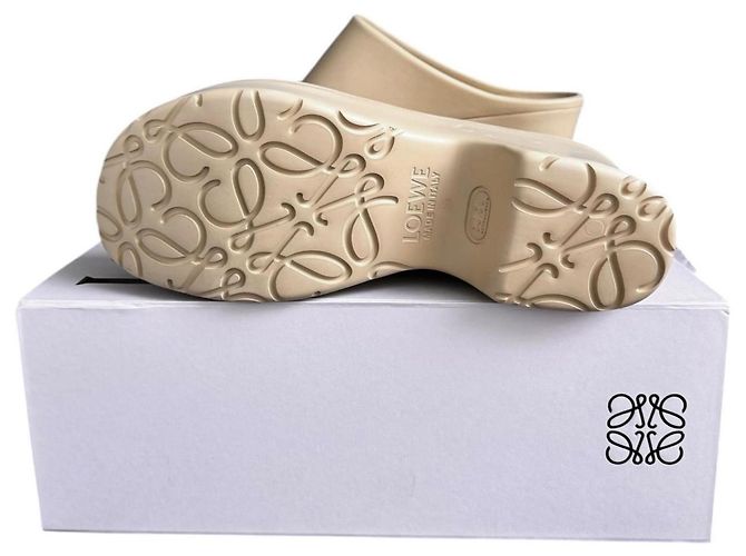 Loewe Rubber Platform Clogs Beige - view 11