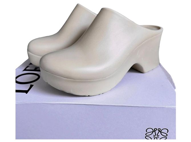 Loewe Rubber Platform Clogs Beige - view 5