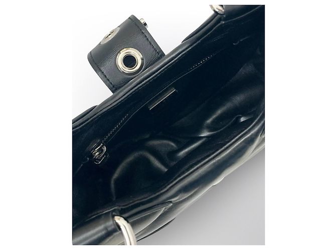 Prada Moon Re-Edition 2002 Handtasche aus schwarzem Leder - Ansicht 10