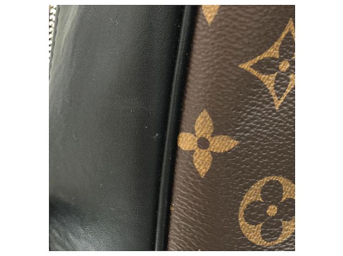 Zaino Louis Vuitton Monogram Macassar Josh M45349 Marrone - vista 4
