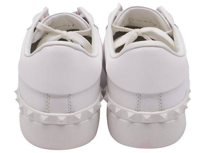Valentino Garavani Sneakers basse Rockstud Valentino in pelle bianca Bianco - vista 4