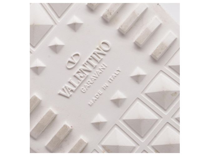 Valentino Garavani Sneakers basse Rockstud Valentino in pelle bianca Bianco - vista 8
