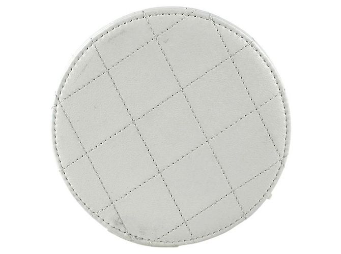 Borsa a tracolla in pelle Chanel Nero Bianco - vista 4
