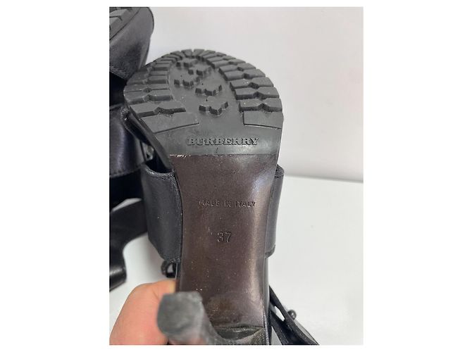 Burberry Sandali con tacco con lacci in pelle nera EU 37 Nero - vista 8