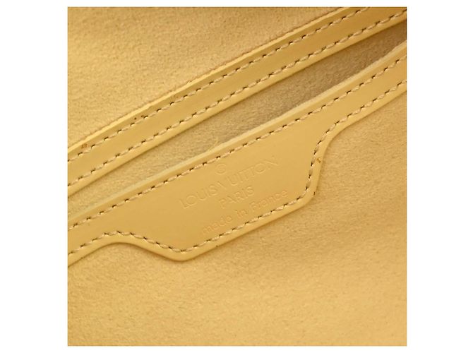 Borsa Louis Vuitton Soufflot in pelle Epi Giallo - vista 5