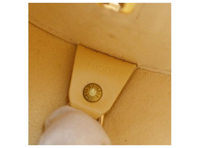 Borsa Louis Vuitton Soufflot in pelle Epi Giallo - vista 6