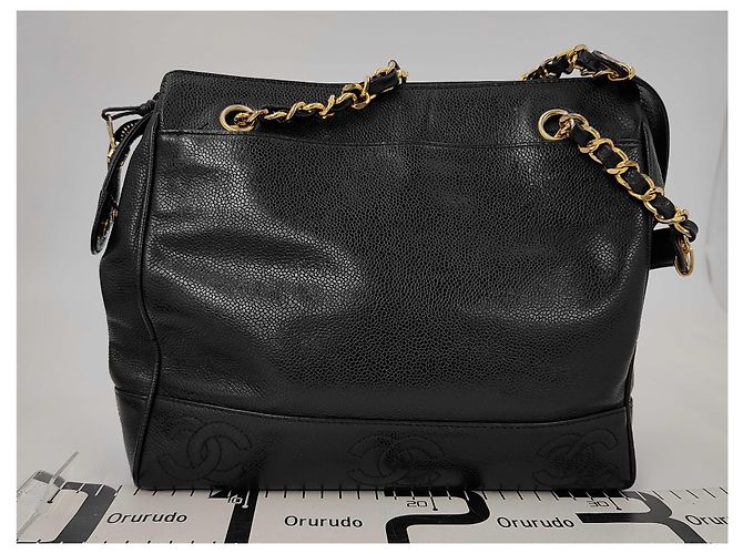 Borsa a tracolla Chanel Triple CC in pelle caviar Nero - vista 2