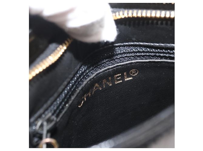Borsa cintura Chanel Vintage Timeless in vernice Nero - vista 6