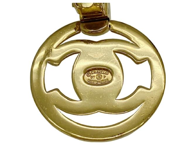 Orecchini Chanel Coco Mark Turnlock Motif D'oro - vista 4