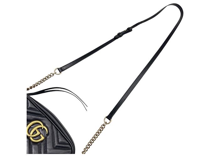 Pequena bolsa de ombro acolchoada GUCCI GG Marmont Preto - vista 10