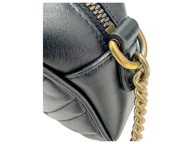 Pequena bolsa de ombro acolchoada GUCCI GG Marmont Preto - vista 12