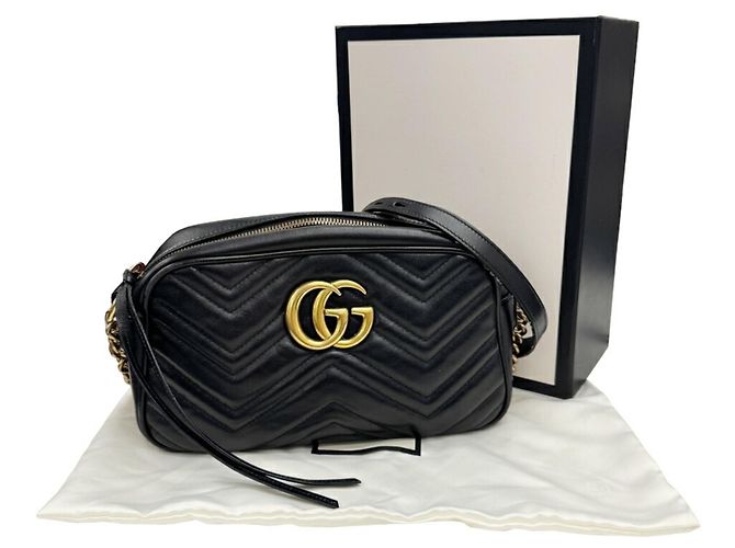 Pequena bolsa de ombro acolchoada GUCCI GG Marmont Preto - vista 15
