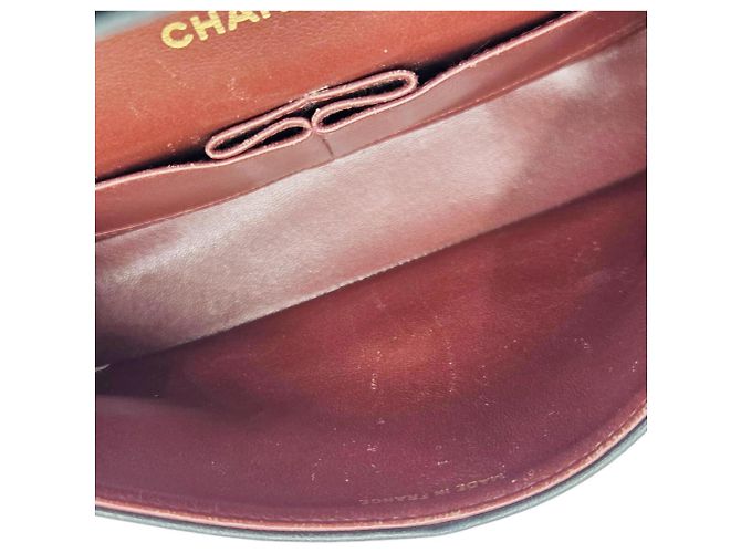 Borsa a tracolla Chanel A01112 Matelassé in pelle di agnello nera Nero - vista 13