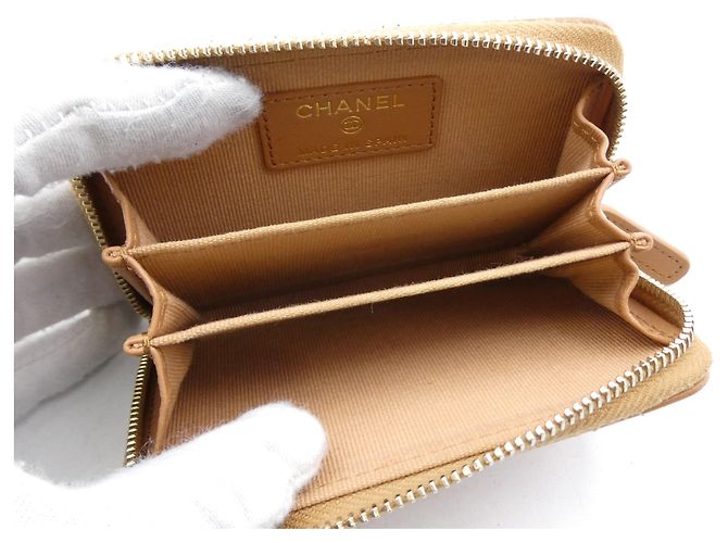 Chanel Matelasse Wallet Zippy CC Small Black - view 7