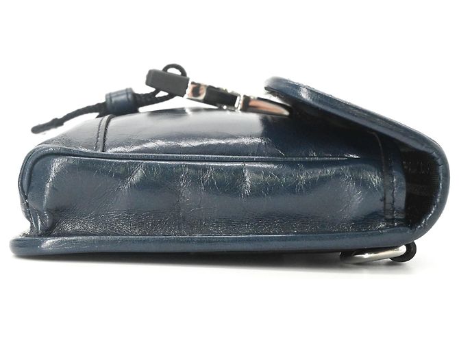 Borsa a tracolla in pelle Softlook Prada Blu navy - vista 4