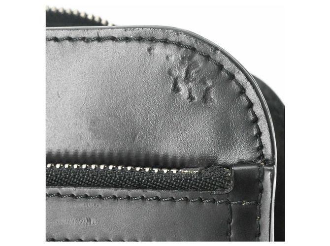 Clutch Louis Vuitton Epi Neo Oche Nero - vista 10