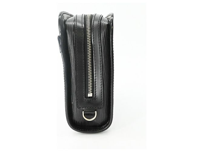 Clutch Louis Vuitton Epi Neo Oche Nero - vista 4