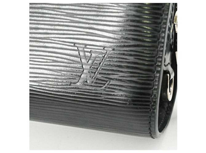 Clutch Louis Vuitton Epi Neo Oche Nero - vista 9