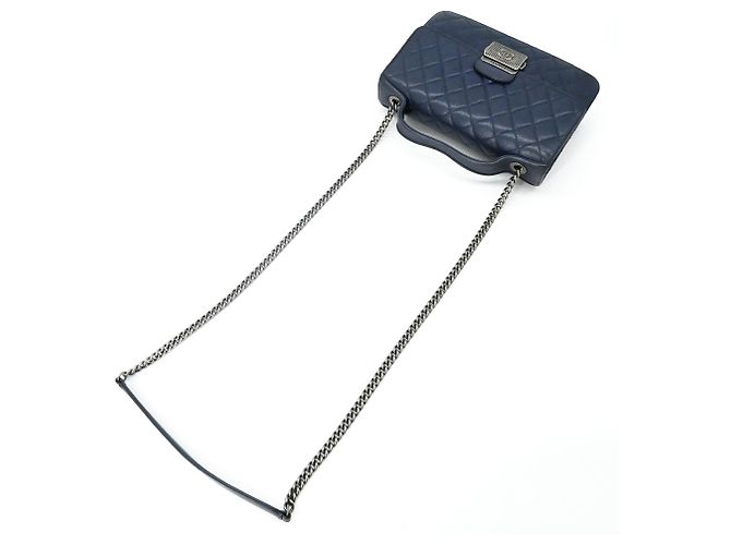 Borsa Chanel in pelle matelassé blu navy - vista 11